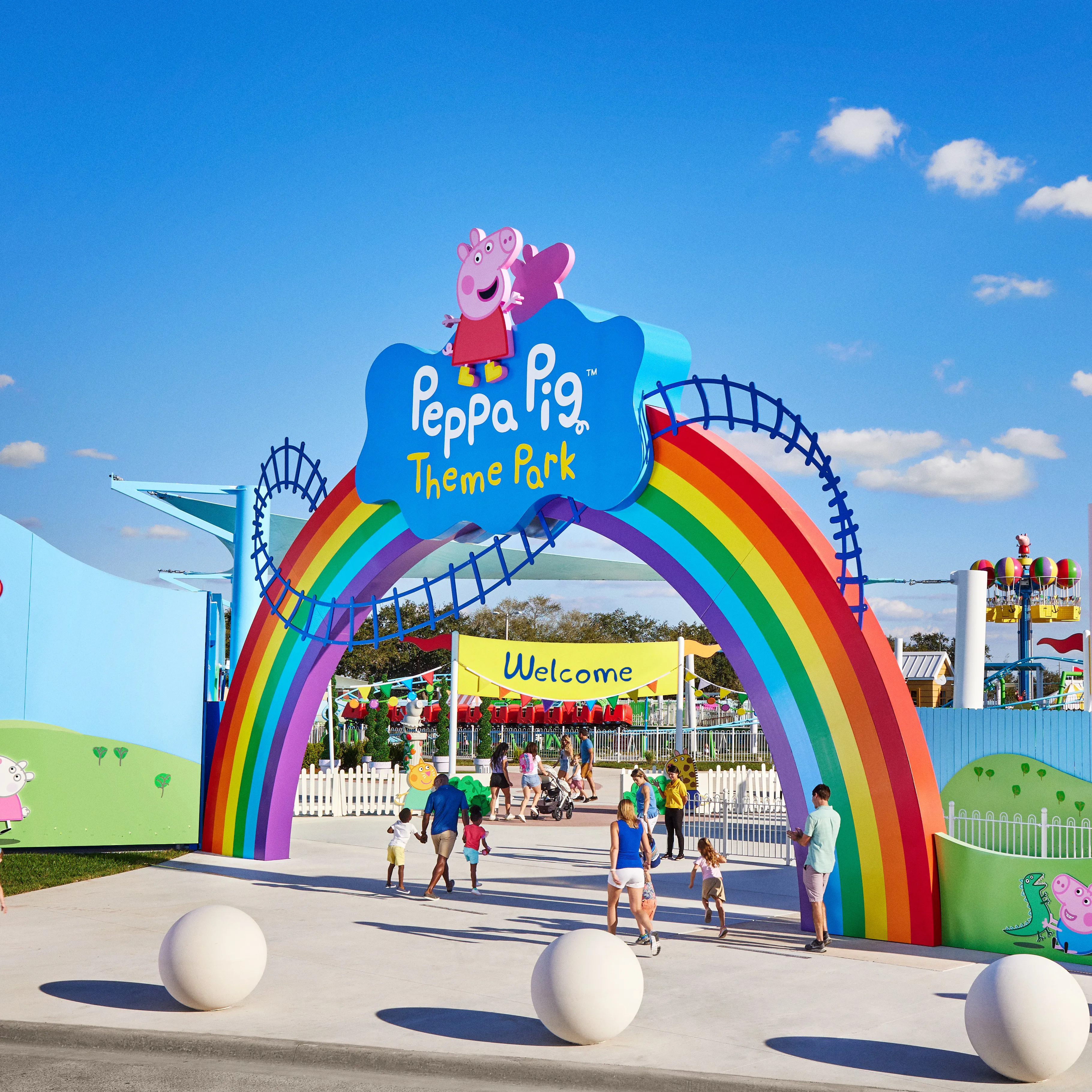 Peppa Themepark Entrance 1X1