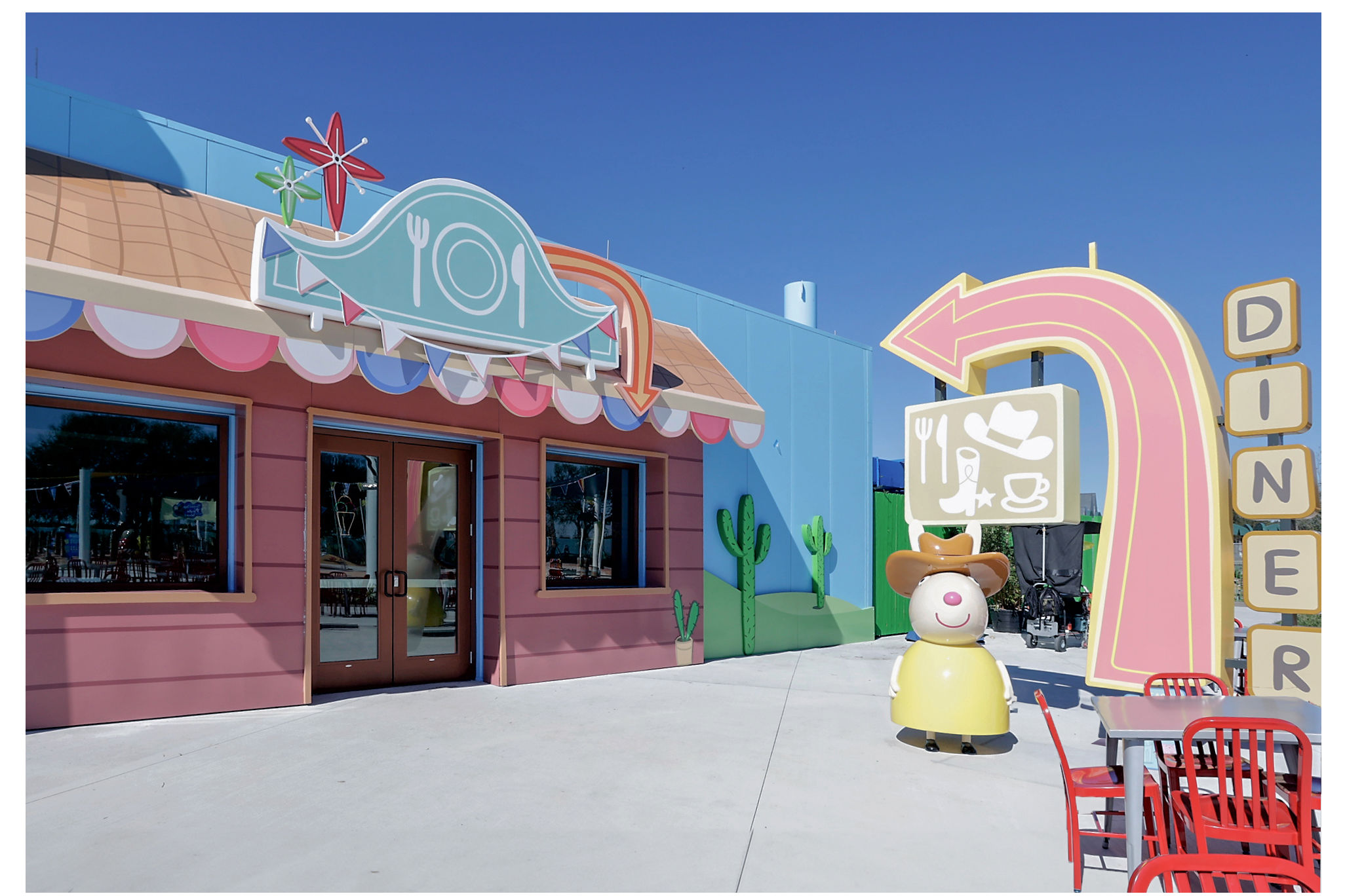 Miss Rabbit's Diner | PEPPA PIG Theme Park Dallas-Fort Worth