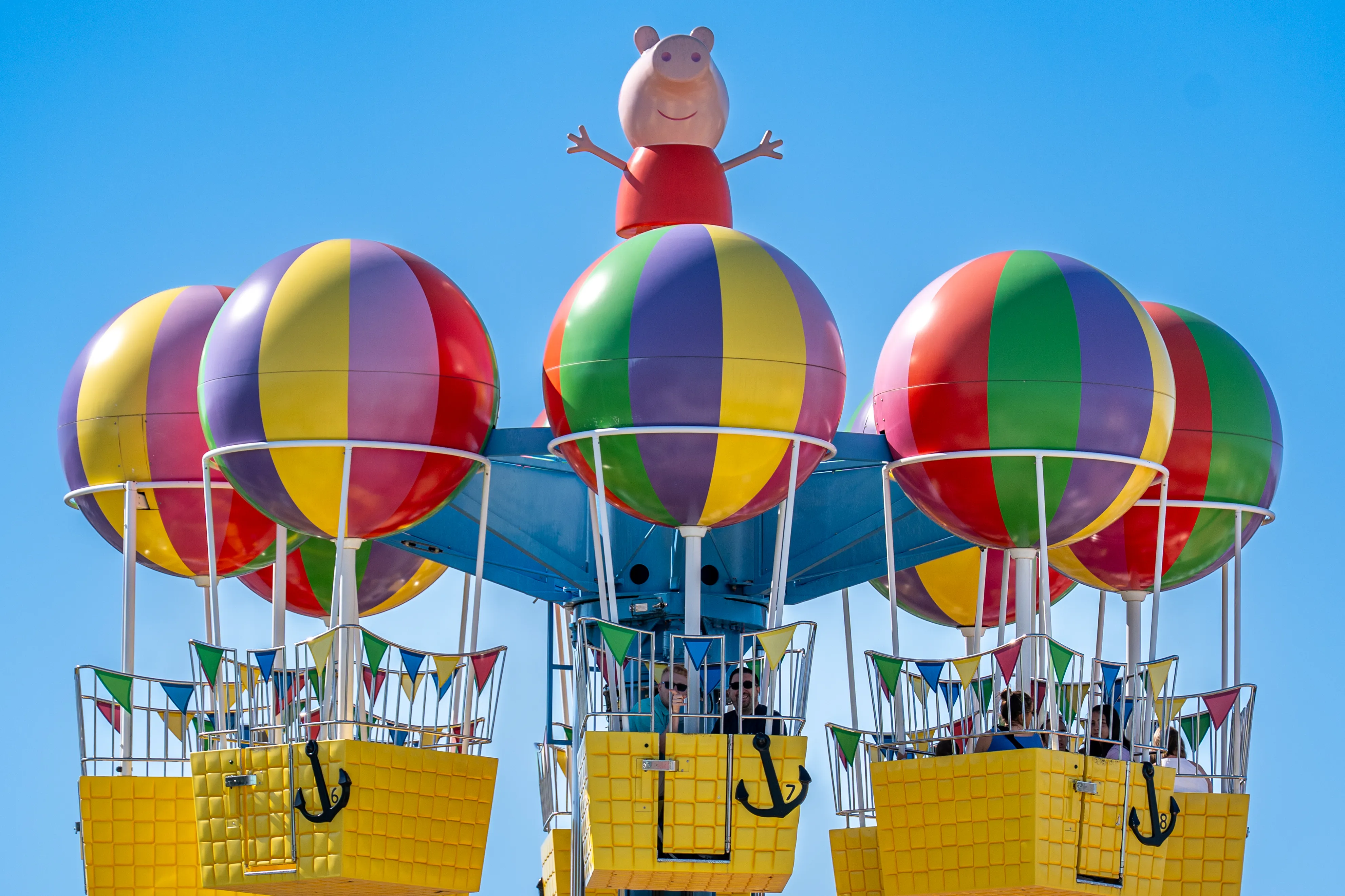 Peppa Balloon Ride