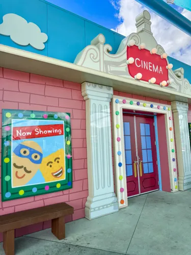 Peppa Pig indoor cinema exterior