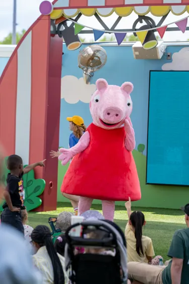 Meet Peppa Pig on stage