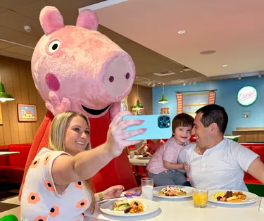 Peppa Selfie Breakfast
